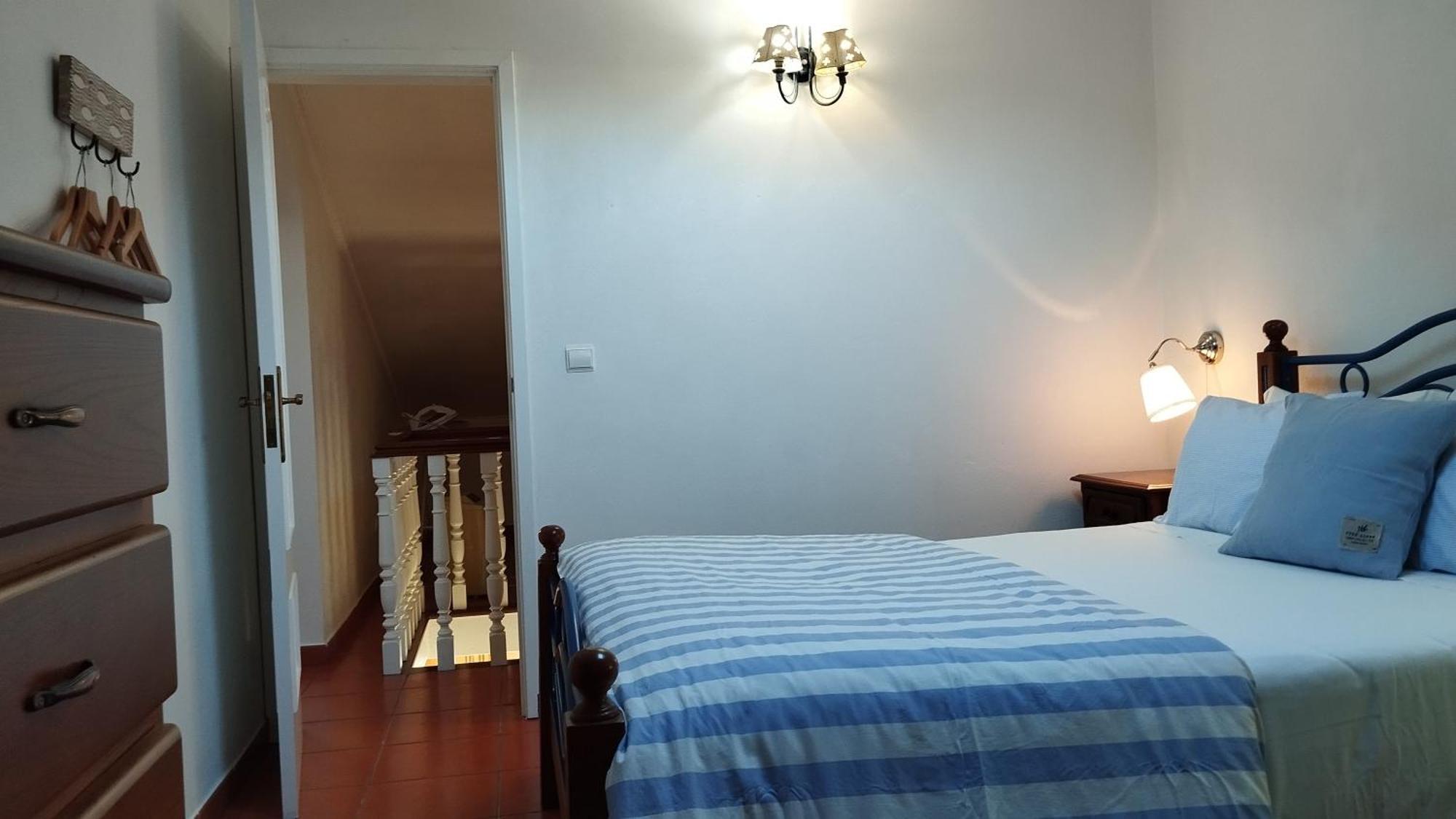 וילה נובה דה מילפונטס Lagoa Azul Guest House מראה חיצוני תמונה