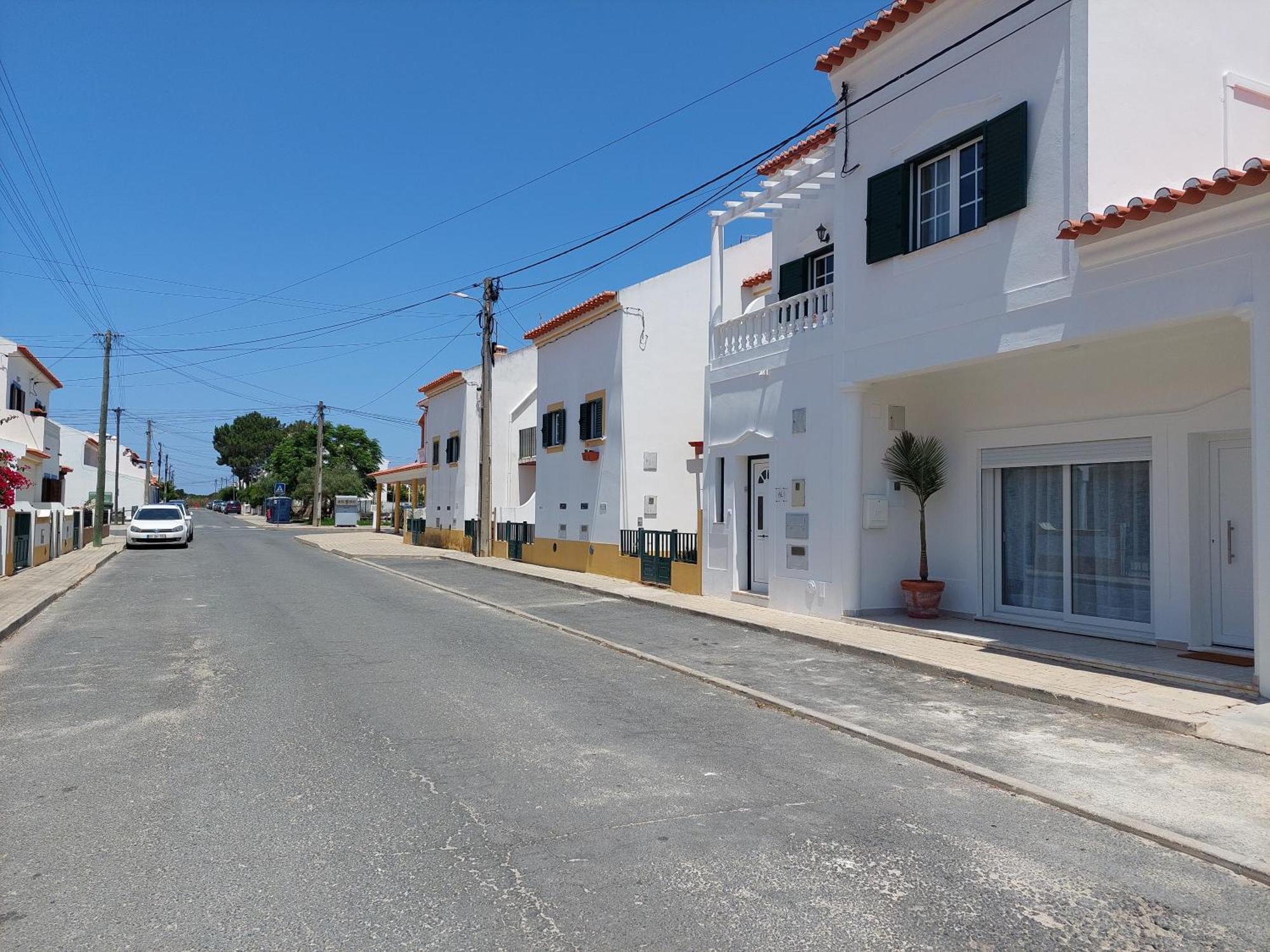 וילה נובה דה מילפונטס Lagoa Azul Guest House מראה חיצוני תמונה